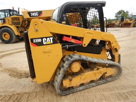 glad of the pressure on a cat skid steer|cat 239d down pressure.